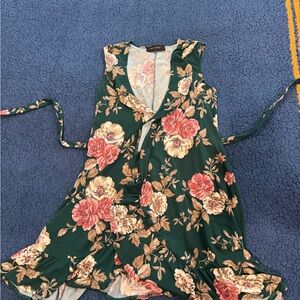 Floral V-Neck Mini Wrap Dress in Forest Green